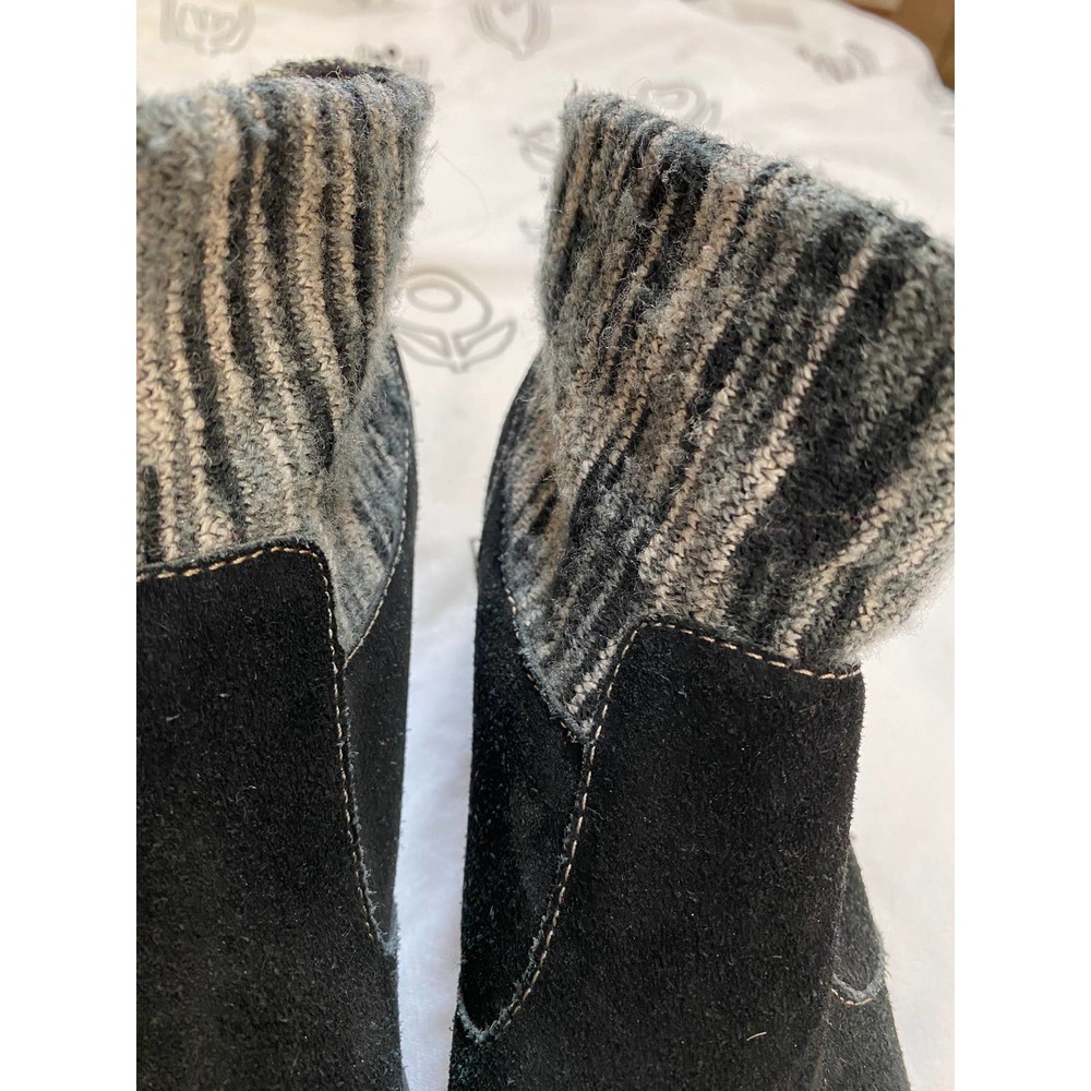 Black Suede b.o.c Booties - Picture 3 of 3